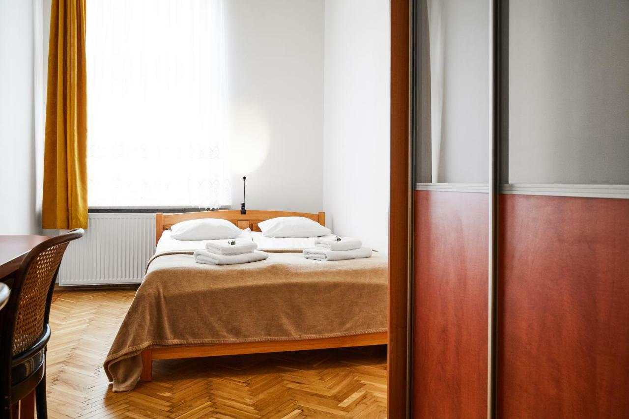 קרקוב Top Location Apartments Topolowa Street מראה חיצוני תמונה